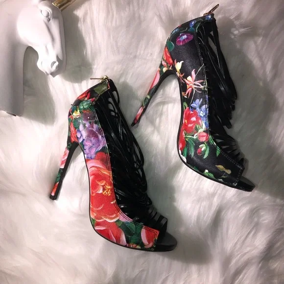Steve Madden floral Messy heel - Picture 2 of 7